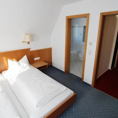 Schoch, Hotel 2*